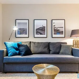 Apartment Sehr Schöne Kleine Elbnähe Mit Guten Parkmöglichkeiten, Hamburg
