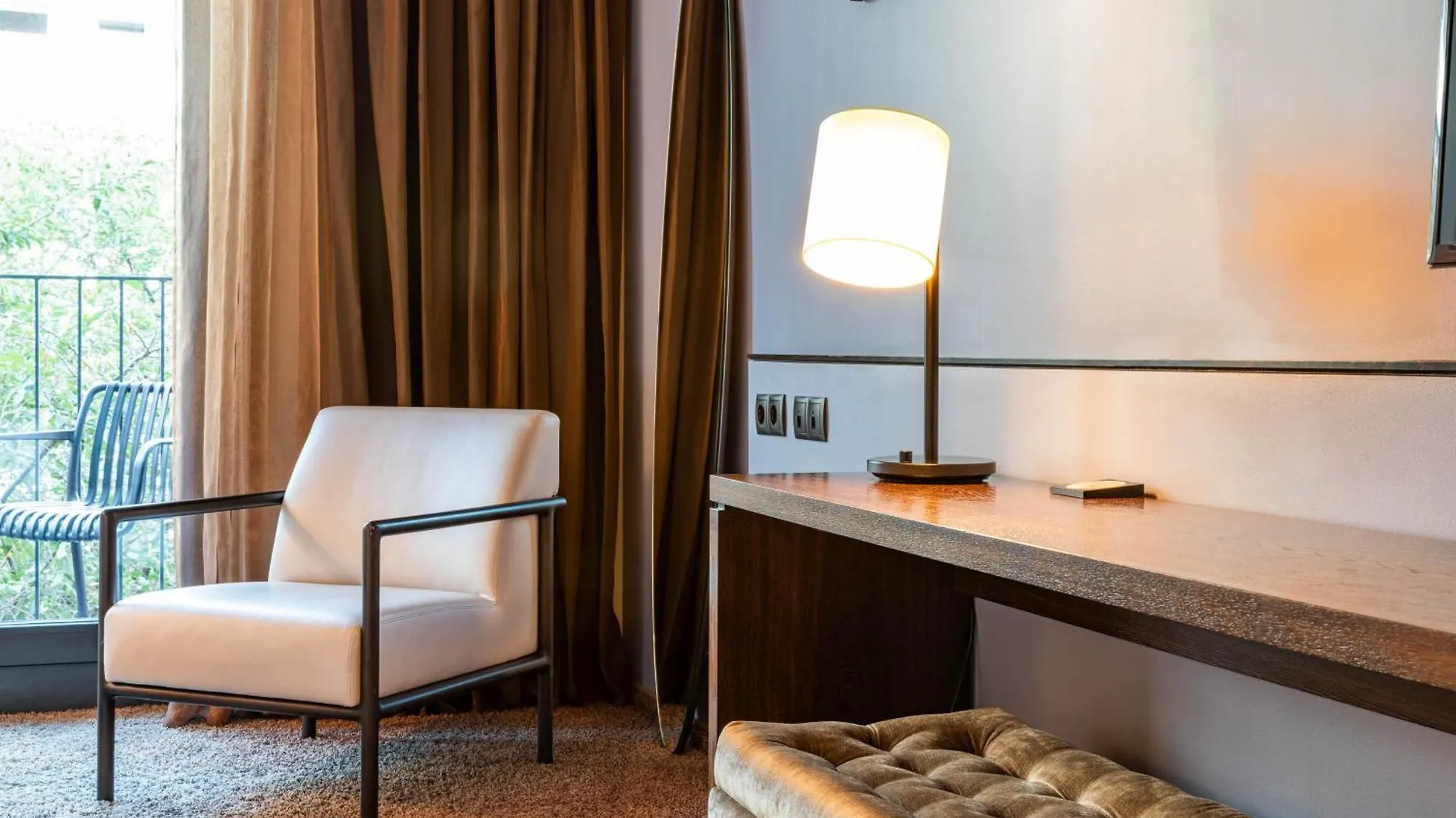 The George Hamburg Otel