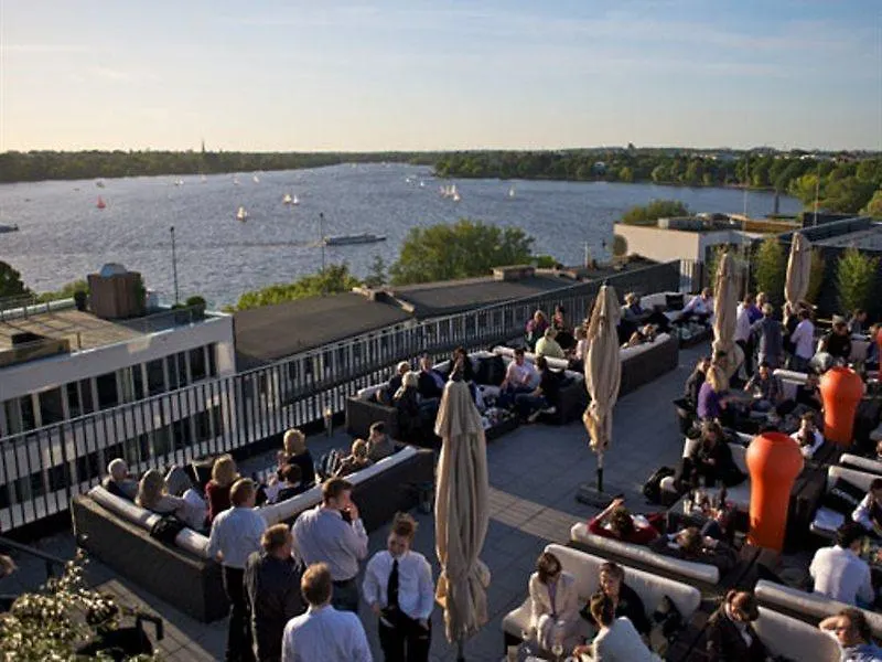 The George Hamburg Otel